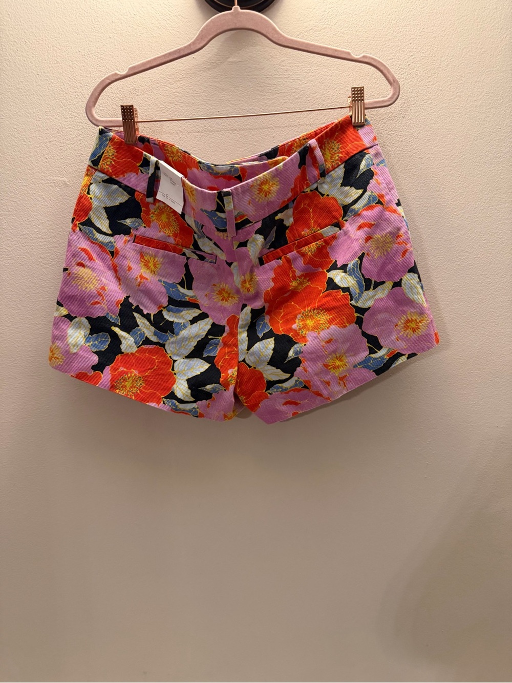 NWT LOFT The Riviera Short 4" Inseam Bold Floral Pink Orange Size 8 - Picture 4 of 5